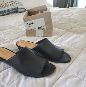 Clark's sandal size 8m